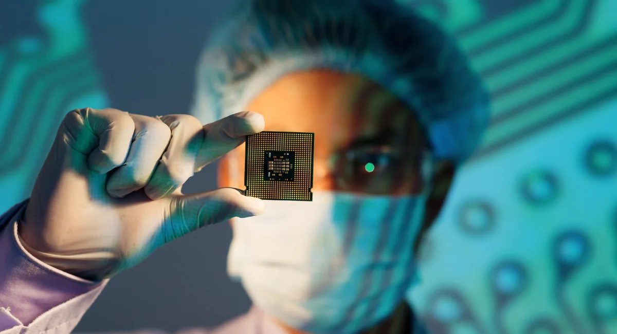 How Microchips Are Made: Design, Fabrication, and Packaging Processes